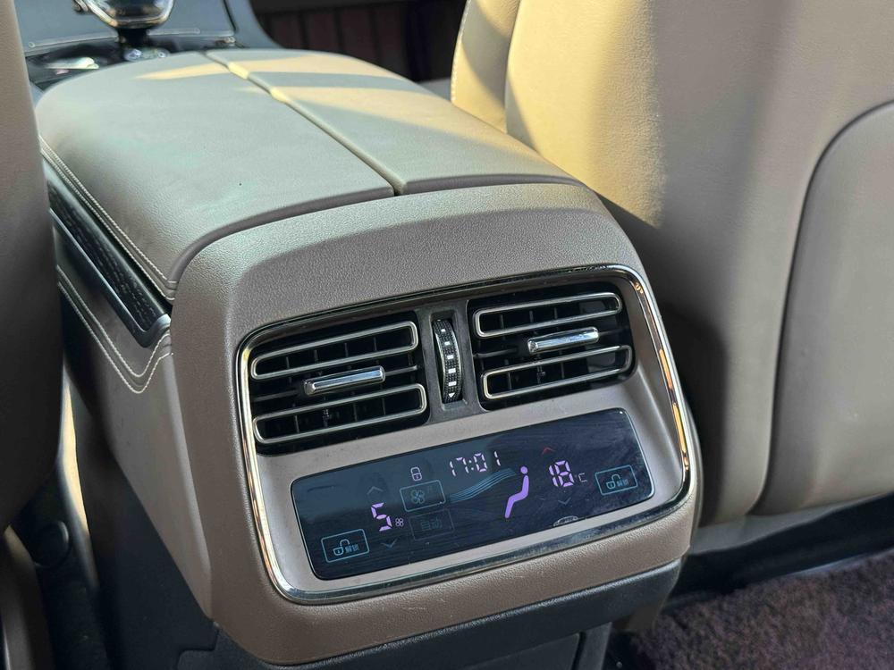 BYD Han 2021 car image #13