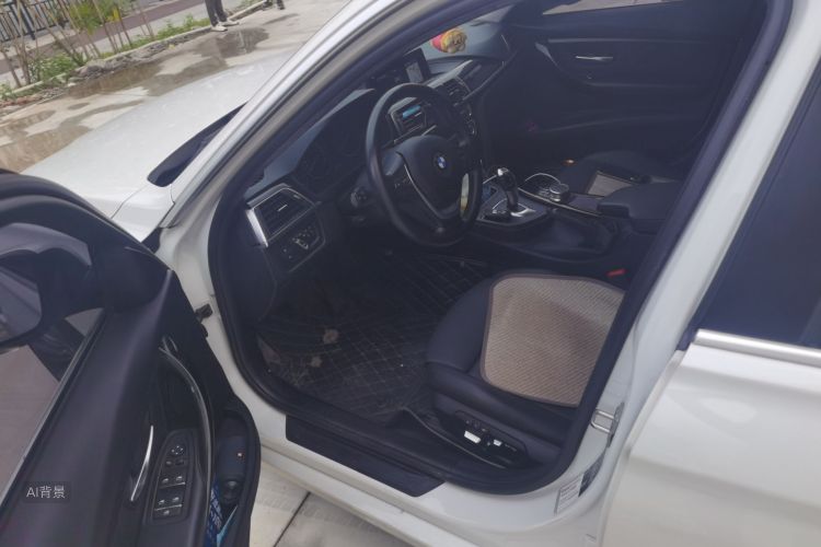 BMW 3 Series 2019 image de voiture #18