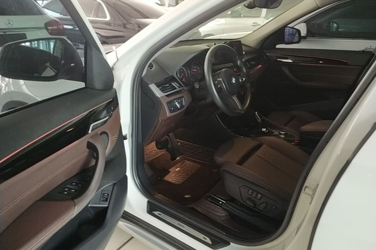 BMW X1 2020 immagine di auto #16