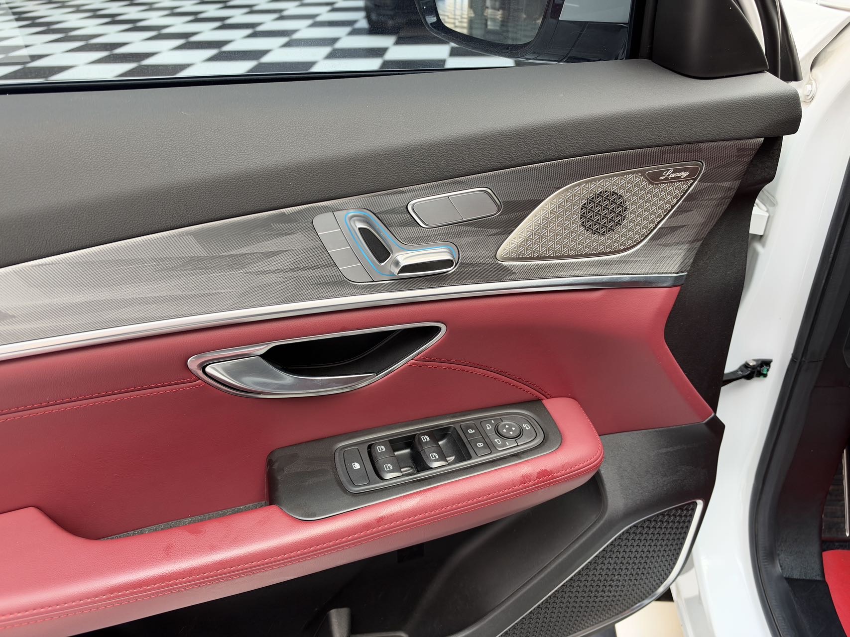 Jetour X70 PLUS 2023 car image #7