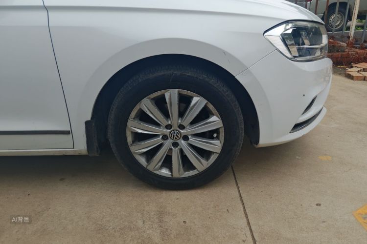 Volkswagen Bora 2017 car image #9