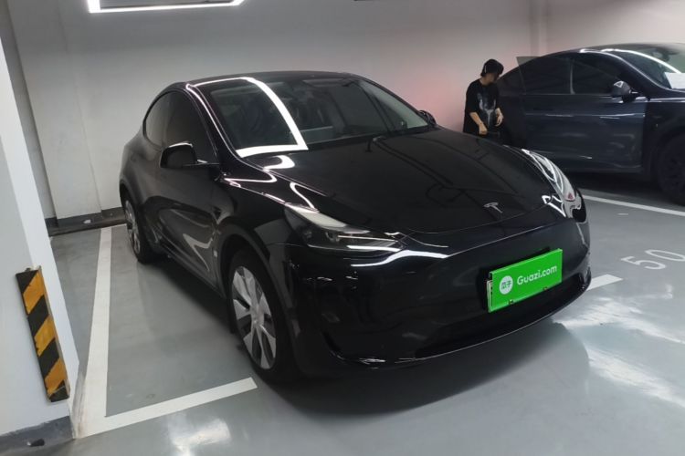 Tesla Model Y 2022 car image #4