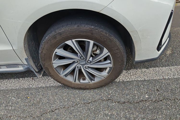 GEELY Vision X6 2024 car image #9