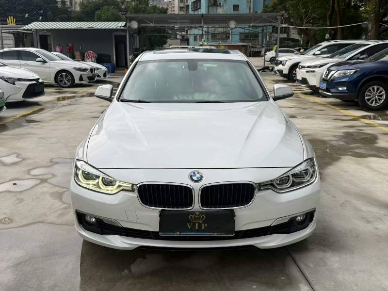 BMW 3 Series 2017 car image #2