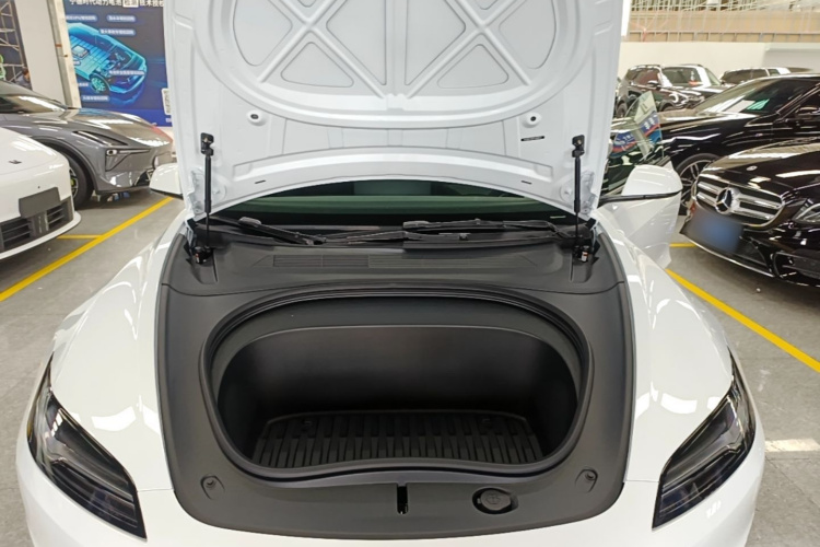 Tesla Model 3 2026 #20 Tesla Model 3 2026 car image #20