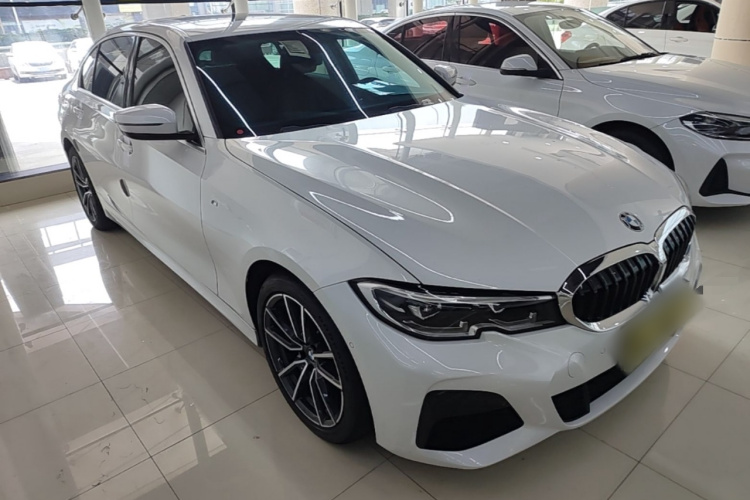 BMW 3 Series 2020 car image #4