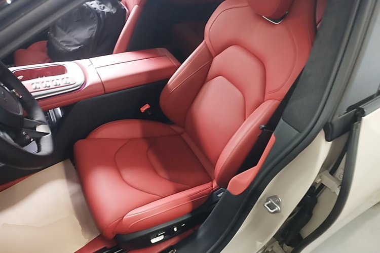 MI SU7 2025 car image #15