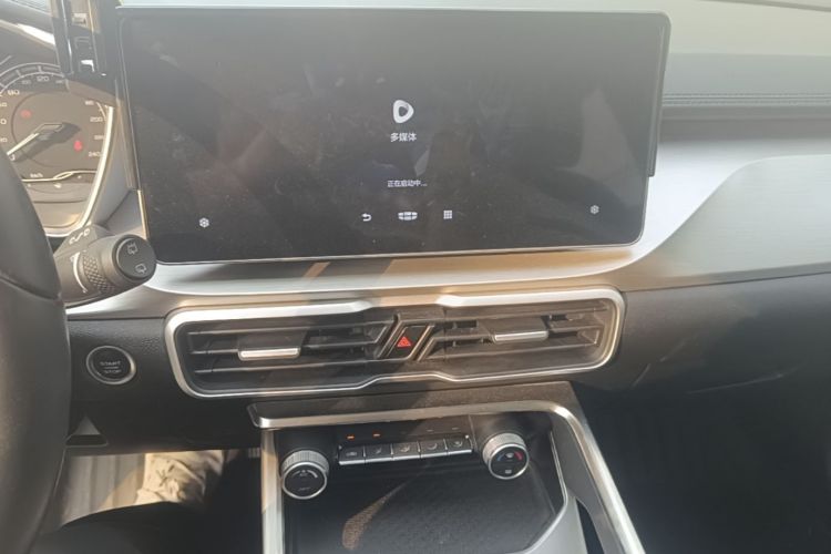 GEELY Coolray 2021 imagen de coche #17