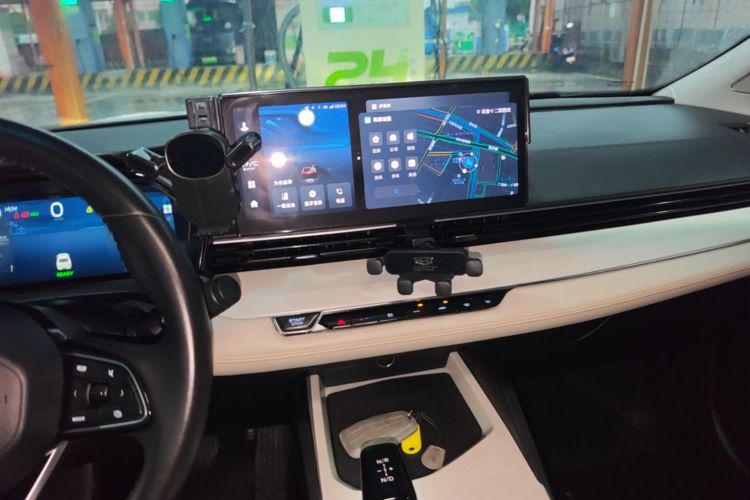 GEELY Emgrand L HiP 2022 car image #13