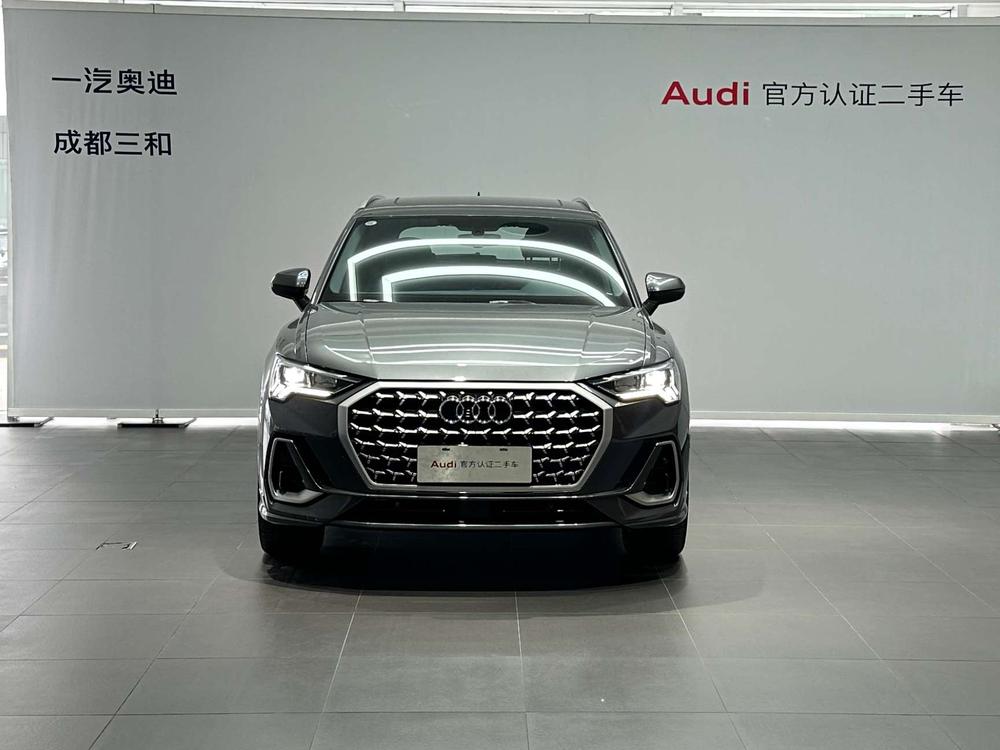 Audi Q3 2025 immagine di auto #2