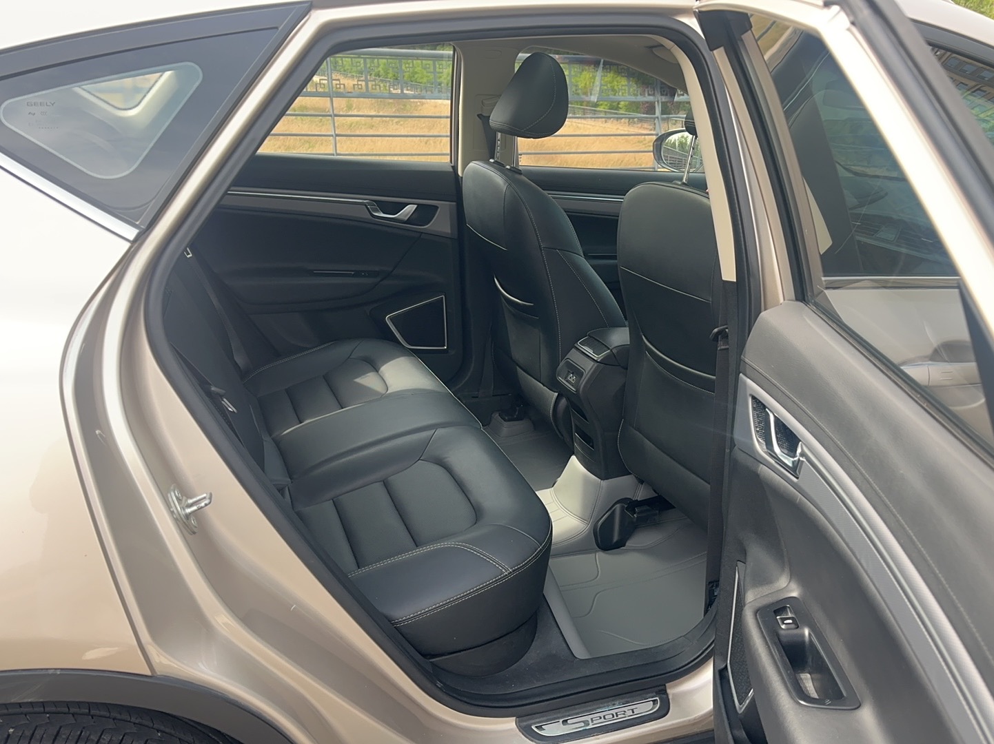 GEELY Emgrand GS 2018 #9 GEELY Emgrand GS 2018 imagem de carro #9
