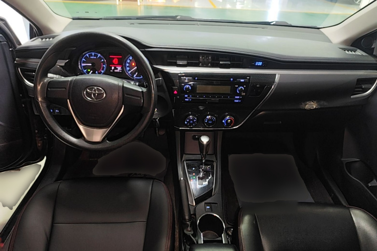 Toyota Corolla 2015 immagine di auto #11