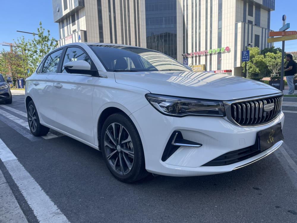 GEELY Emgrand 2025 car image #3
