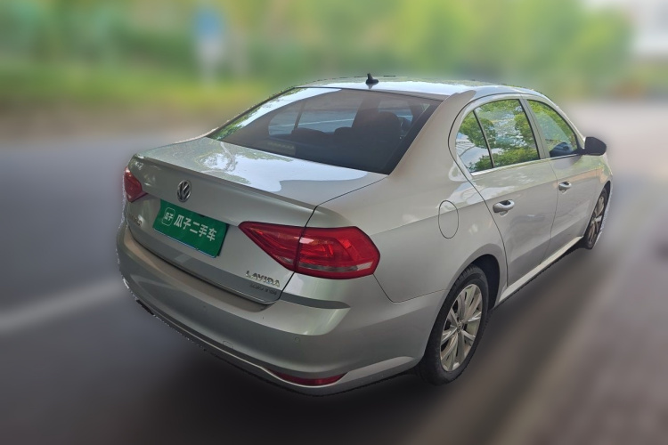 Volkswagen Lavida 2015 car image #7