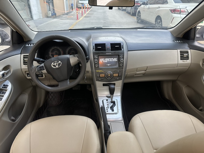 Toyota Corolla 2013 #8 Toyota Corolla 2013 car image #8