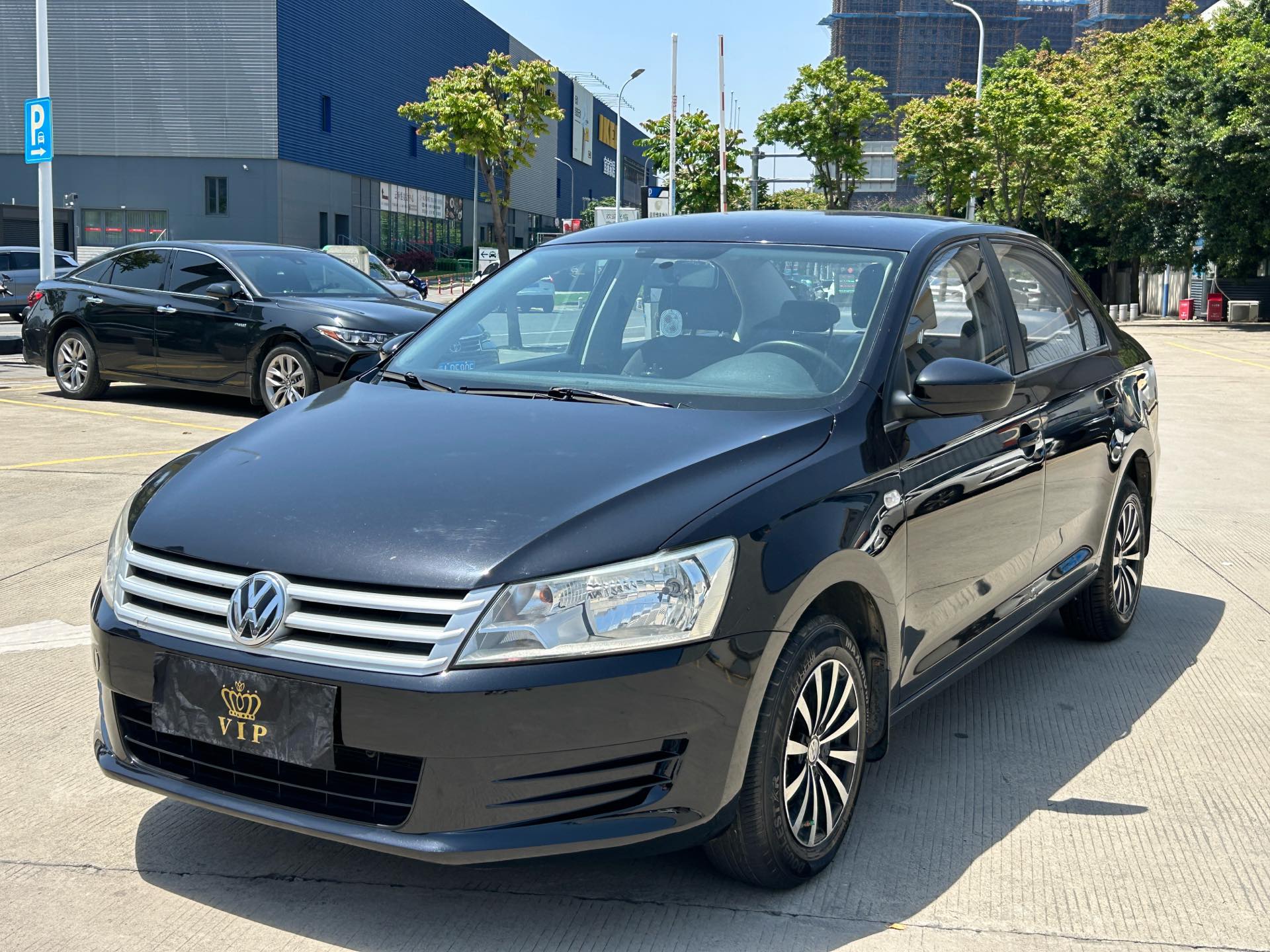 Volkswagen Santana 2013 car image 