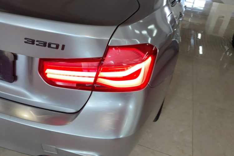BMW 3 Series 2017 #8 BMW 3 Series 2017 immagine di auto #8