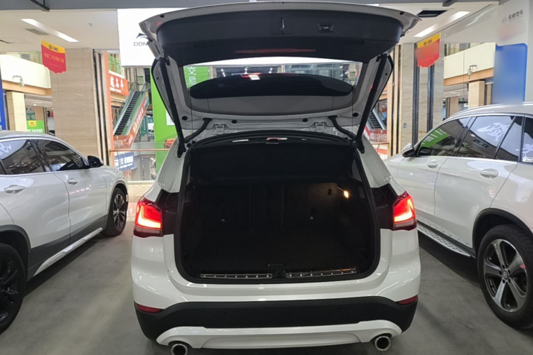 BMW X1 2021 صورة سيارة #19
