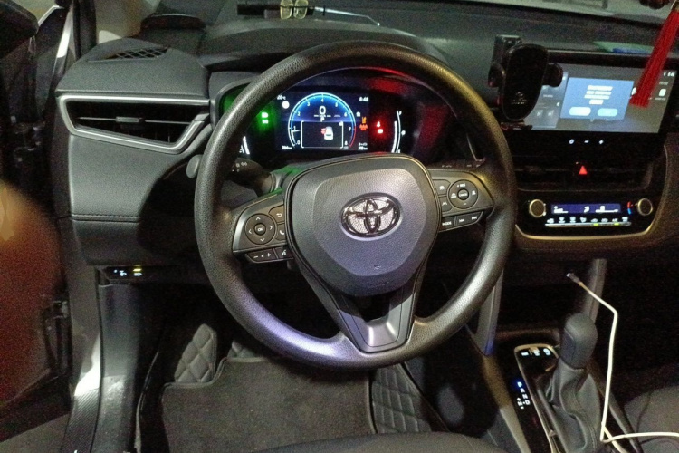 Toyota Corolla Cross 2025 car image #15