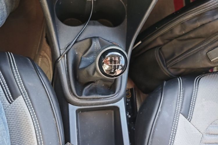 Volkswagen Polo 2017 car image #14