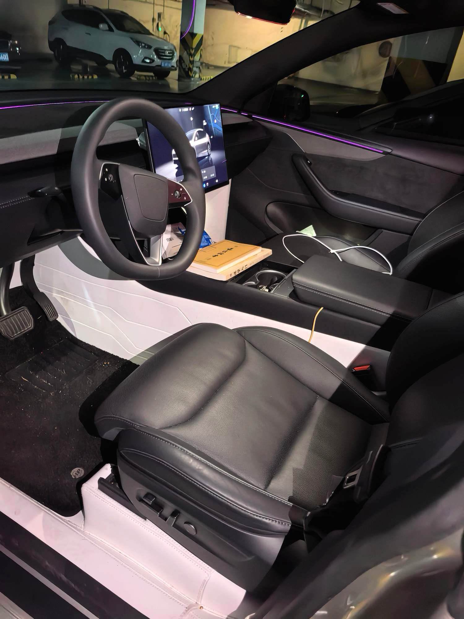Tesla Model Y L 2025 #2 Tesla Model Y L 2025 imagen de coche #2