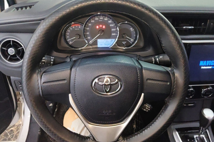 Toyota Corolla 2018 #11 Toyota Corolla 2018 car image #11