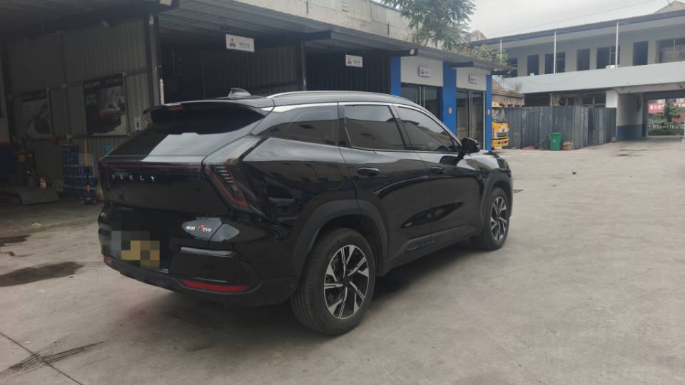 GEELY Boyue L 2025 car image #3