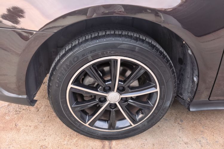 GEELY Emgrand 2016 car image #8