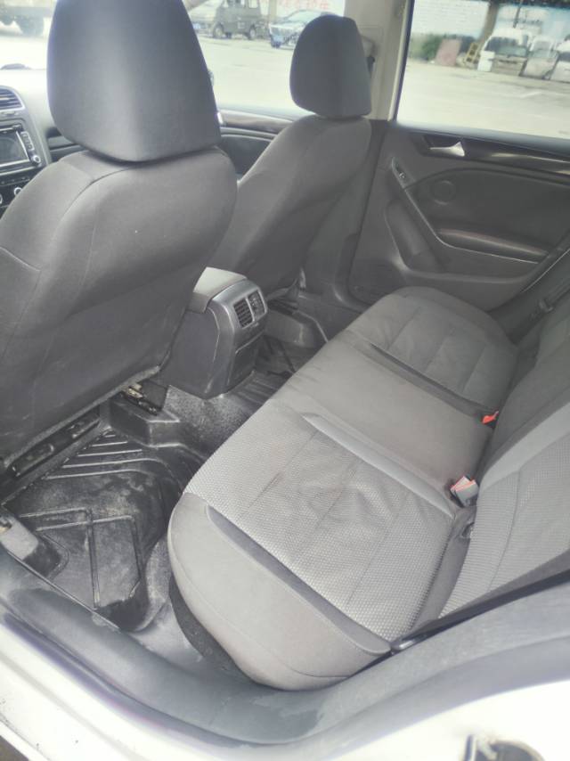 Volkswagen Golf 2013 car image #8