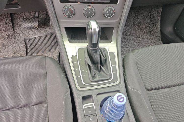 Volkswagen Golf 2014 car image #14