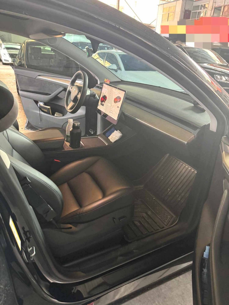 Tesla Model Y 2023 #10 Tesla Model Y 2023 car image #10