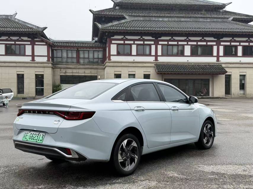 GEELY Emgrand L HiP 2022 car image #7