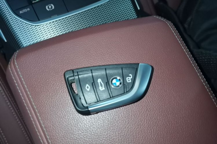 BMW 3 Series 2022 #9 BMW 3 Series 2022 car image #9