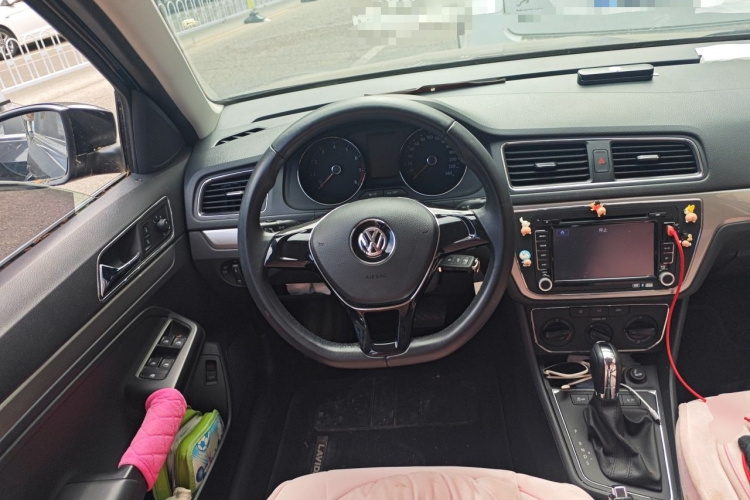 Volkswagen Lavida 2016 car image #11