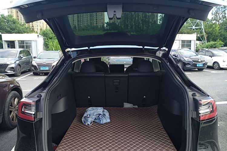 Tesla Model Y 2021 #19 Tesla Model Y 2021 car image #19