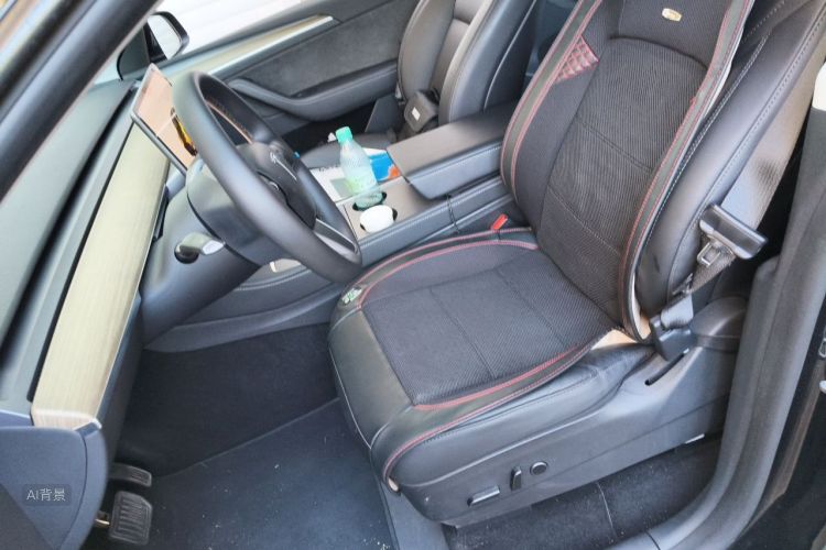 Tesla Model Y 2022 car image #17