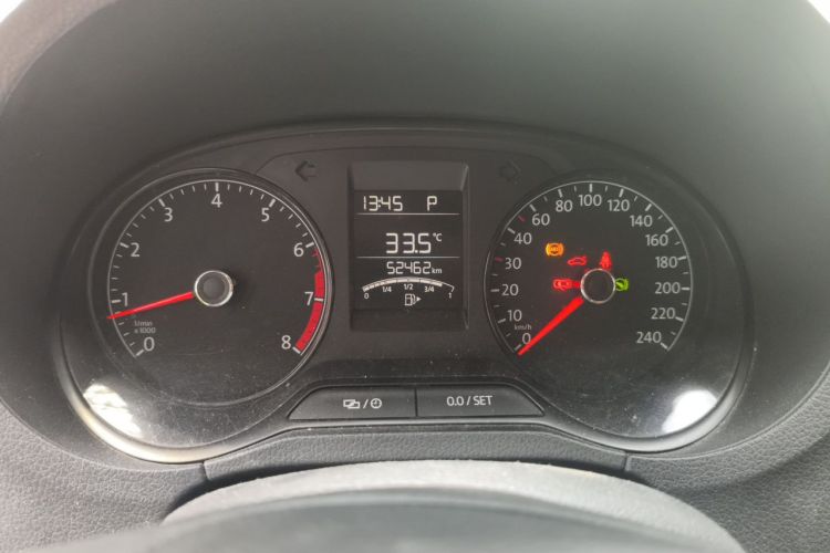 Volkswagen Polo 2017 car image #12
