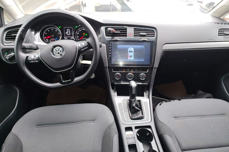 Volkswagen Golf 2018 #11 Volkswagen Golf 2018 car image #11