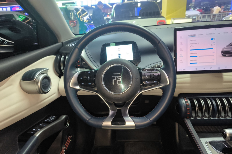 BYD Yuan Plus 2023 صورة سيارة #11