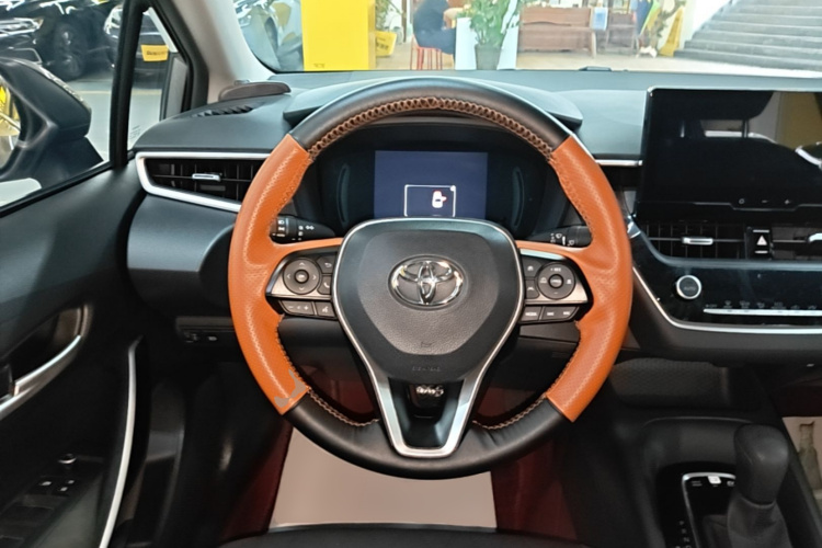 Toyota Corolla 2023 car image #11