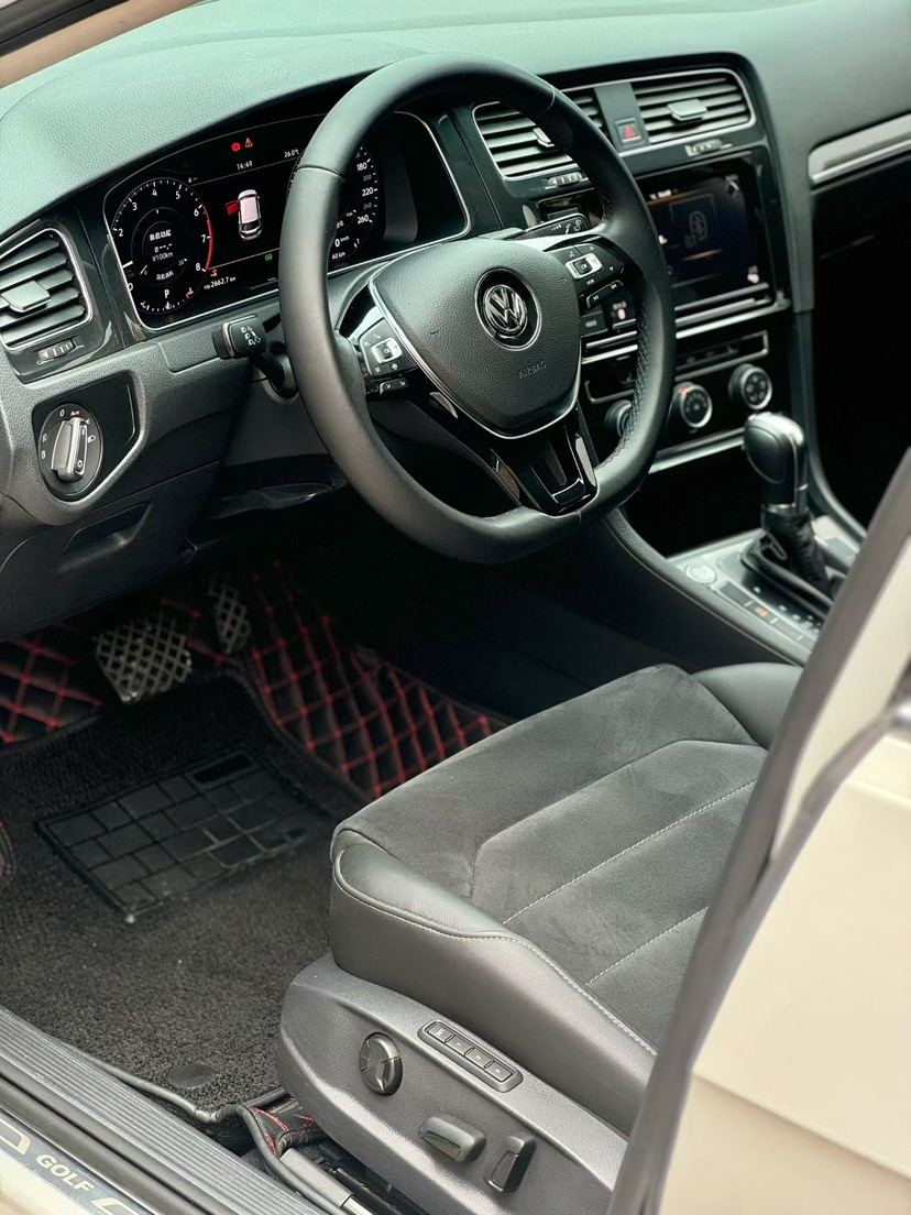 Volkswagen Golf 2019 #4 Volkswagen Golf 2019 car image #4