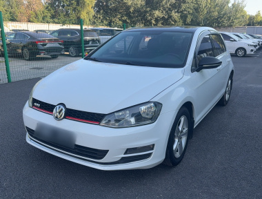 Volkswagen Golf 2017 Volkswagen Golf 2017 car image