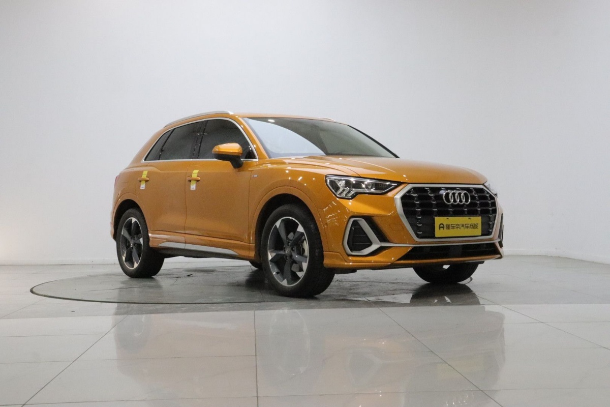 Audi Q3 2021 immagine di auto #3