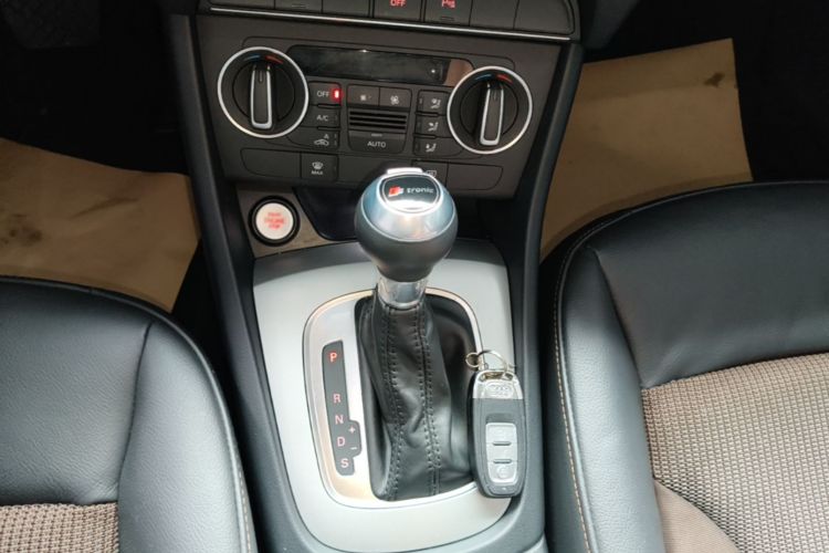Audi Q3 2018 #14 Audi Q3 2018 car image #14