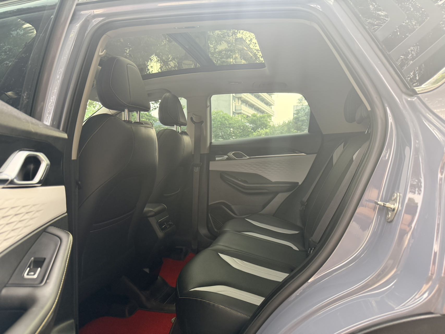 GEELY Coolray 2022 image de voiture #12