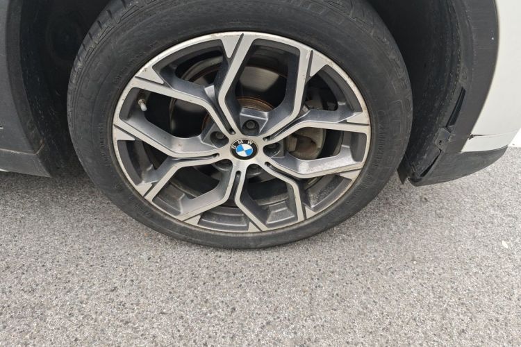 BMW X1 2020 car image #9