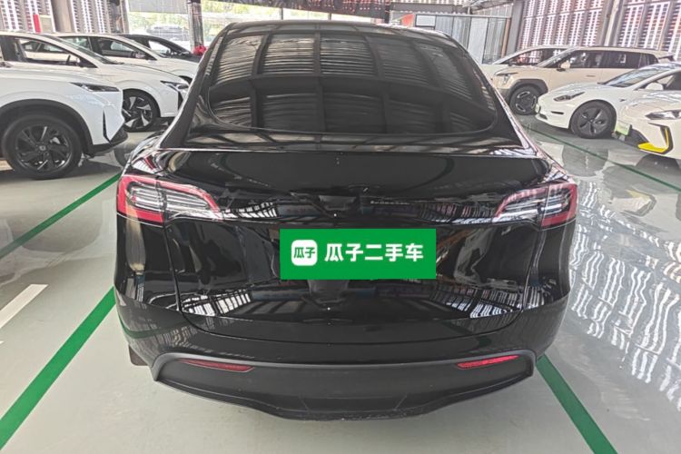 Tesla Model Y 2022 #6 Tesla Model Y 2022 car image #6