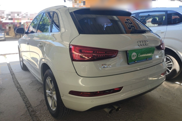 Audi Q3 2018 car image #5