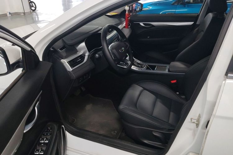 GEELY Emgrand 2020 #16 GEELY Emgrand 2020 car image #16