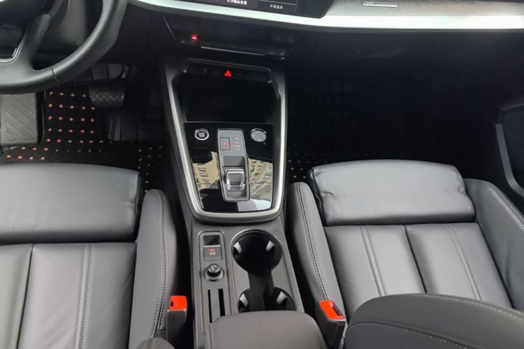 Audi A3 2024 صورة سيارة #16